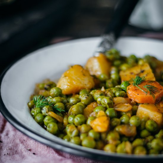 Greek green pea stew