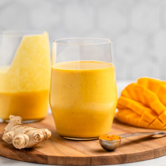 Golden Milk Mango Smoothie